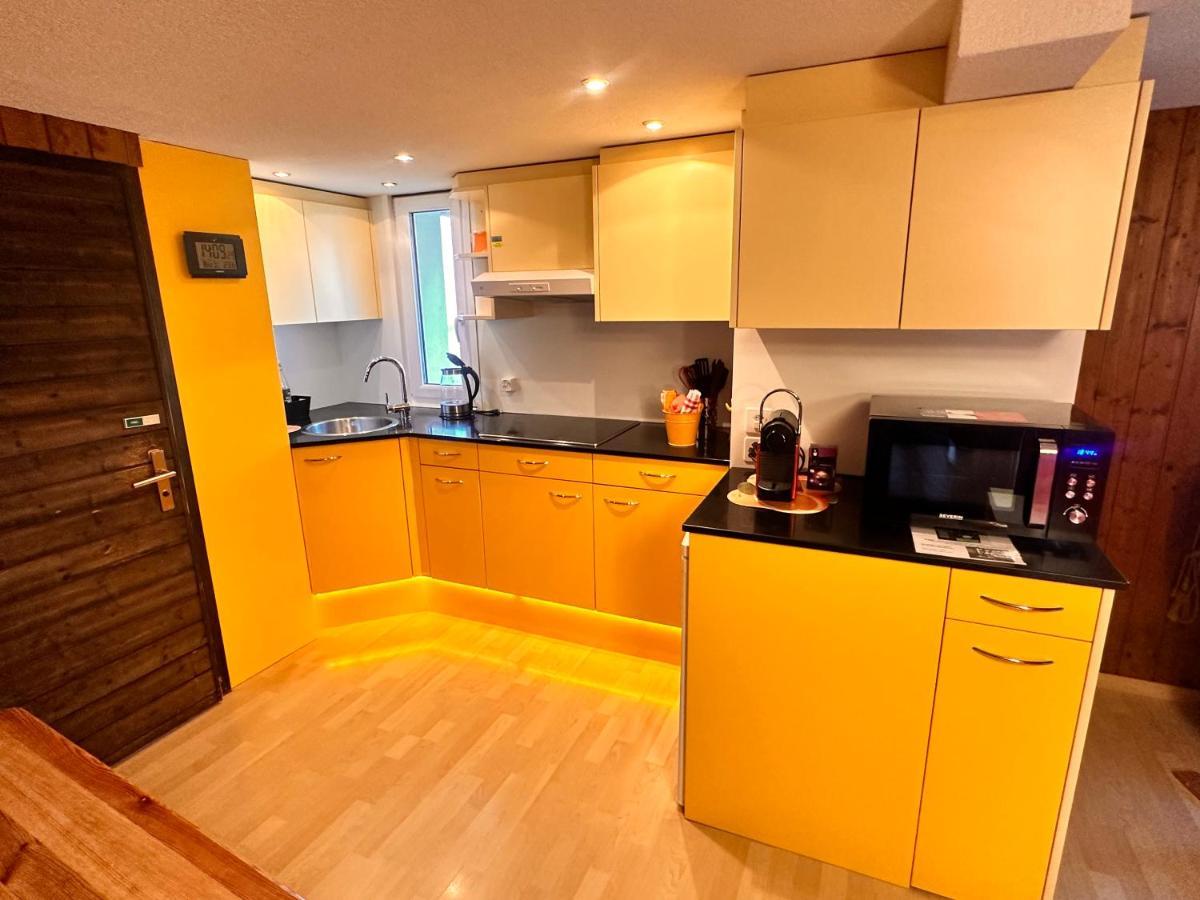 Bijouswiss " Yellow House" Oberterzen Dış mekan fotoğraf